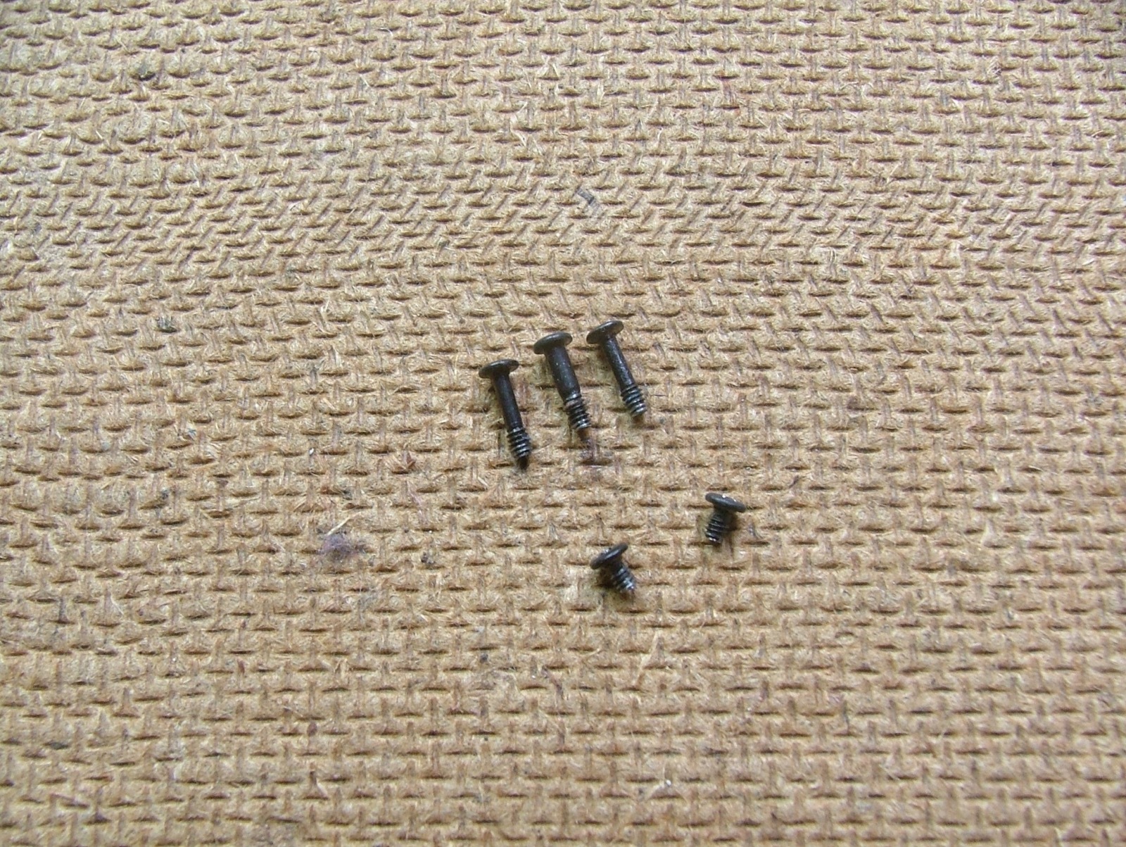 MacBook Air 13" A1369 A1466 2010-2017 5 Pcs T5 Torx Battery Screws Screw Set