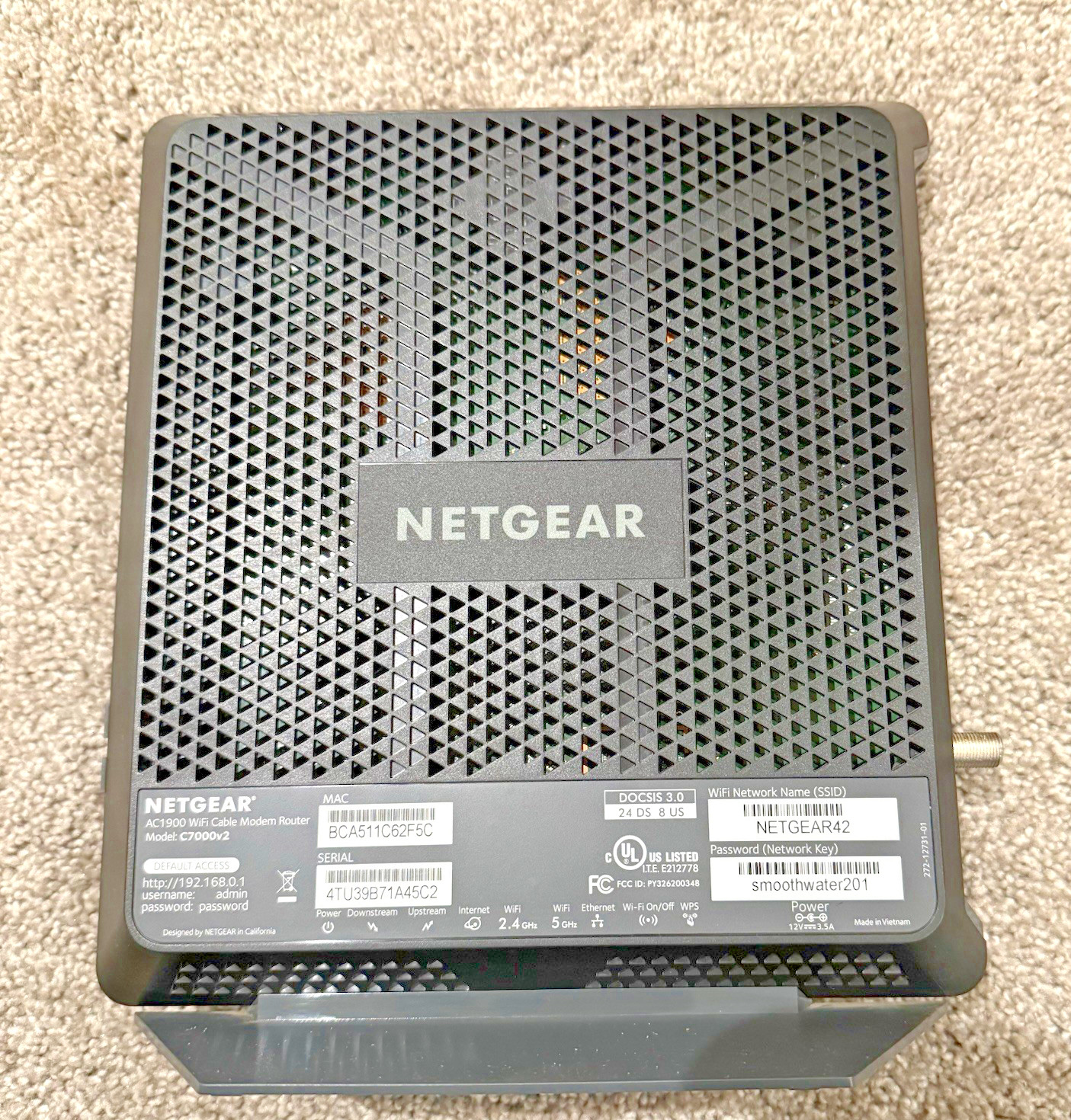 NETGEAR Nighthawk AC1900 C7000v2 WiFi Cable Modem Router Ethernet Tested Working