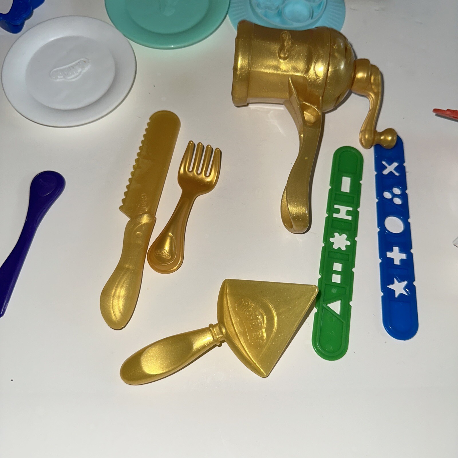 Mixed Lot 22 Piece Play- Doh Accessories Tools And Cutters