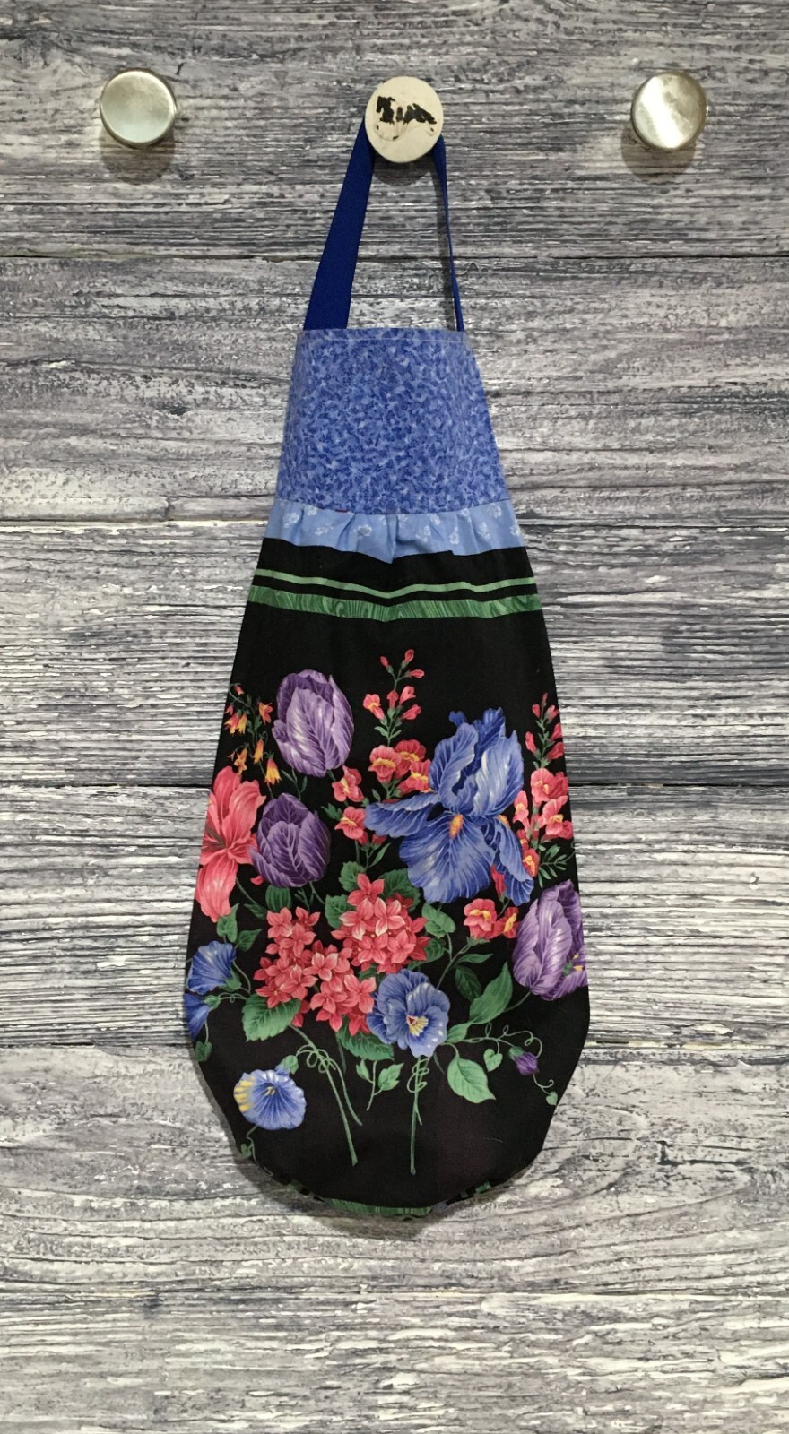 Plastic Grocery Bag Rag Sock Holder Flowers Bouquet Iris Tulip Lily Floral