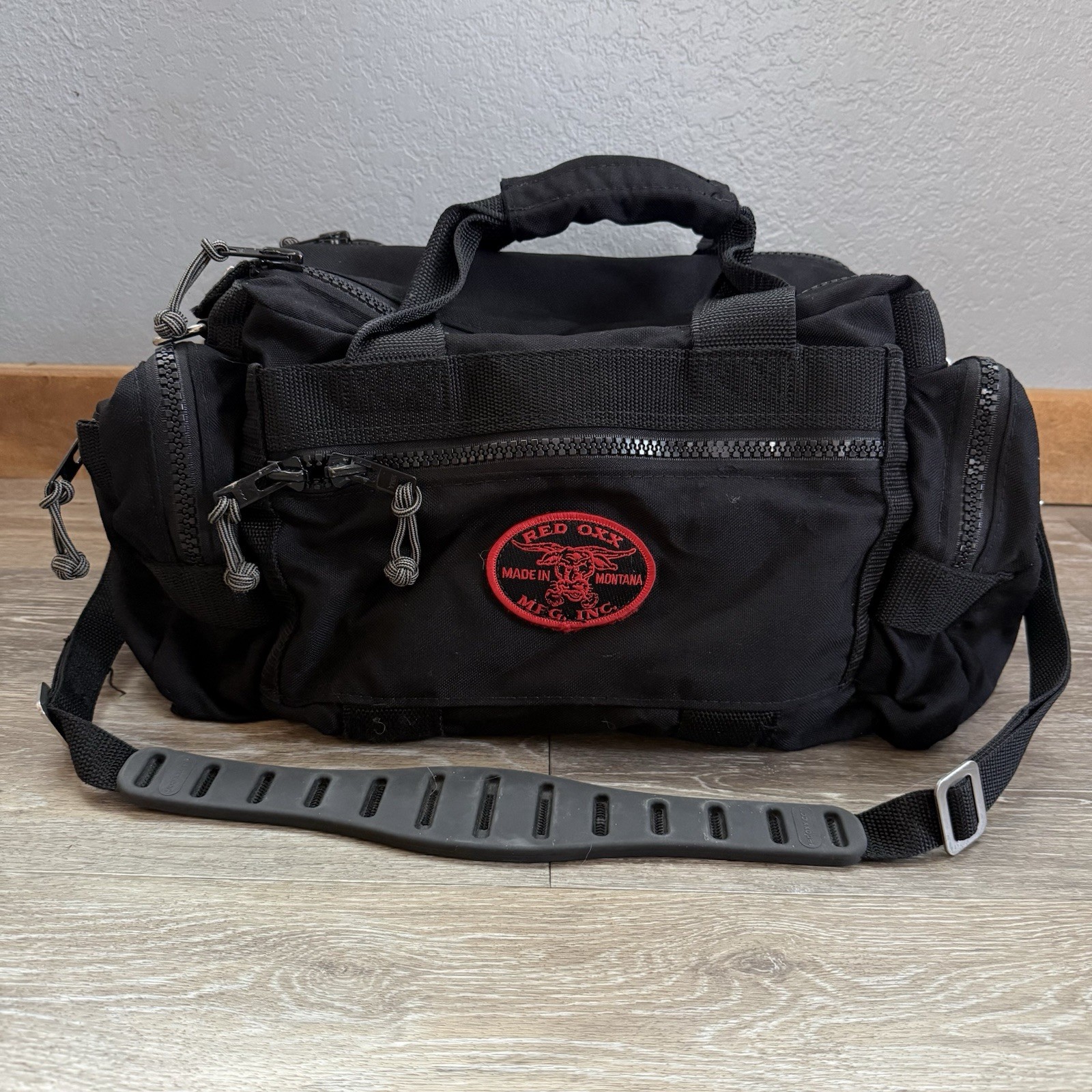 Red Oxx Safari-Beanos PR4 Duffle Bag Black Made in USA Small Travel Heavy Duty
