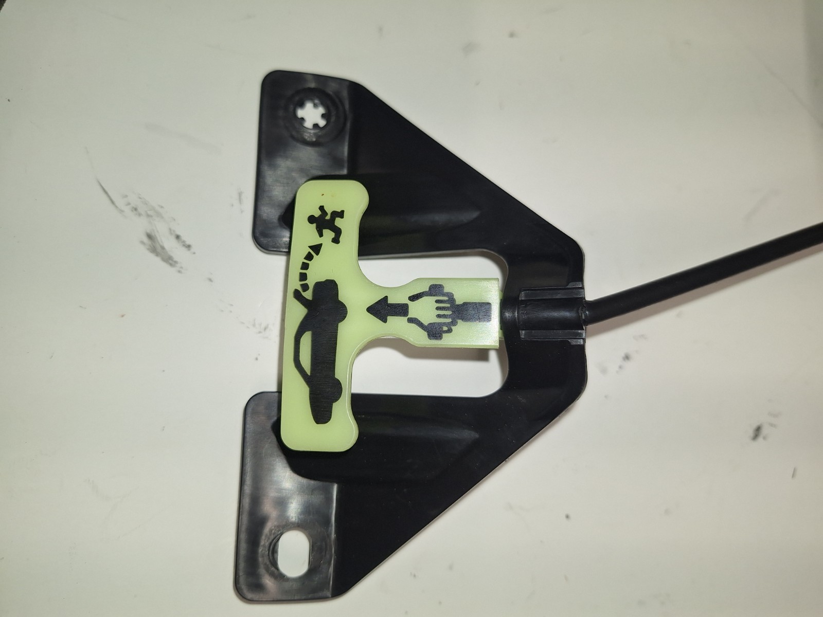 2008 CADILLAC CTS OEM REAR TRUNK LOWER LOCK LATCH WITH EMERGENCY RELEASE
