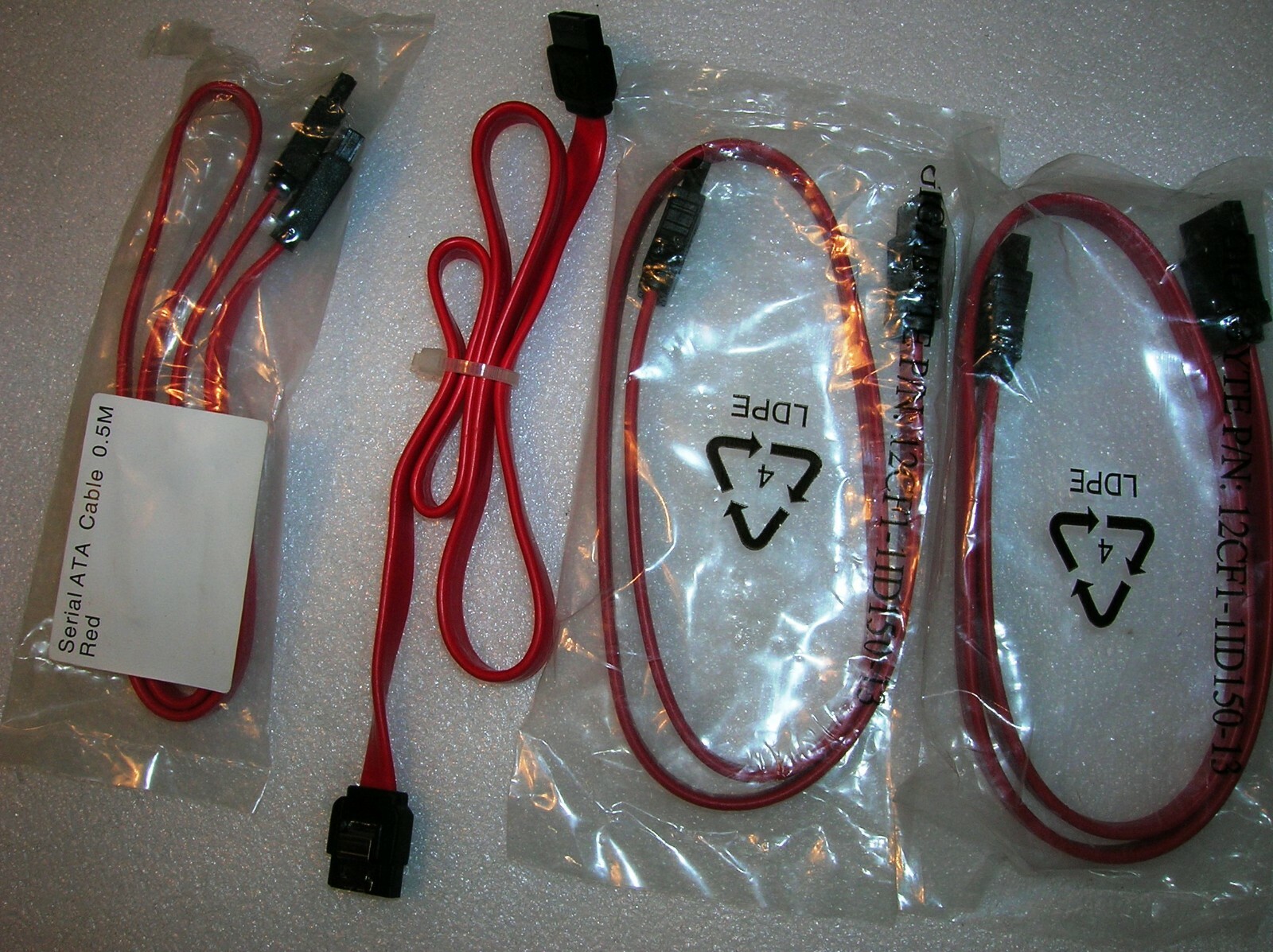 SATA Cables Lot of 4 .5M Serial ATA Cable Red 18" New Free Shipping