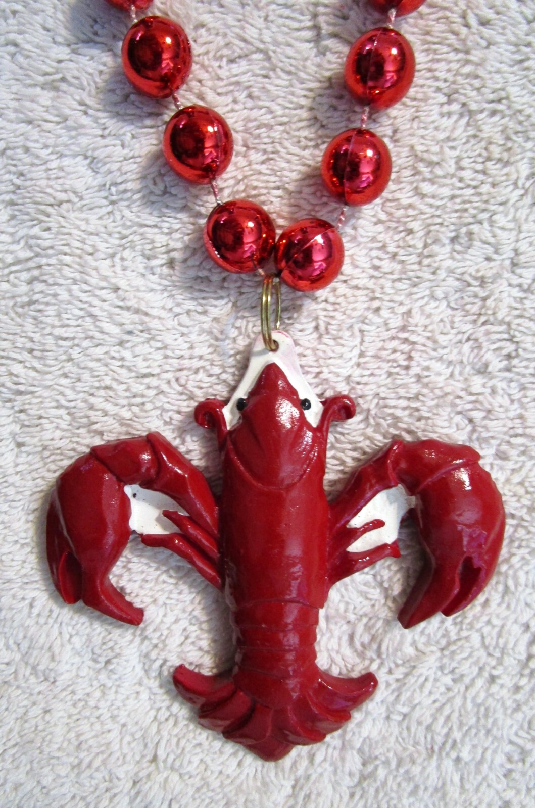 SHARP "RED LOBSTER" MARDI GRAS FLEUR-DI--LIS NECKLACE BEAD BAKE FDL (B896)