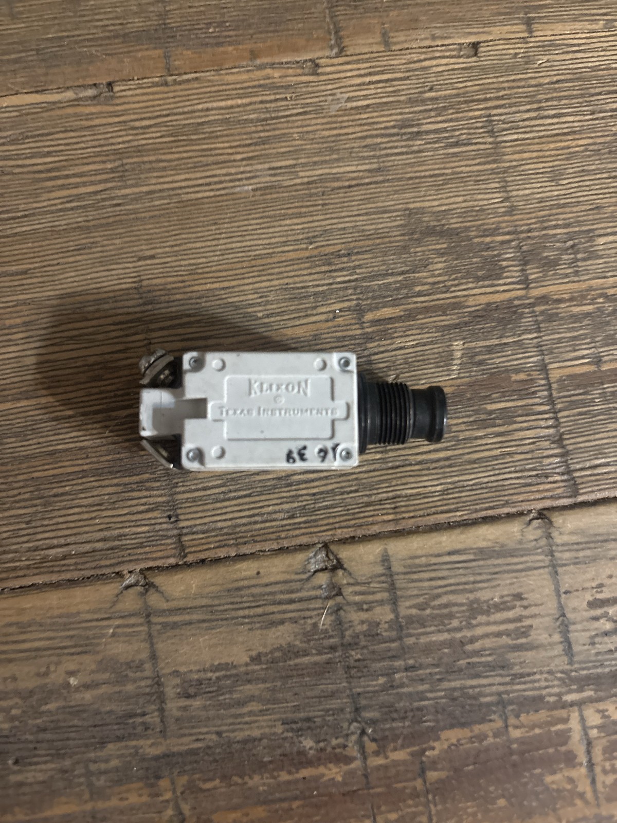 Klixon Circuit Breaker Pull Type 1 amp 7277-2-1