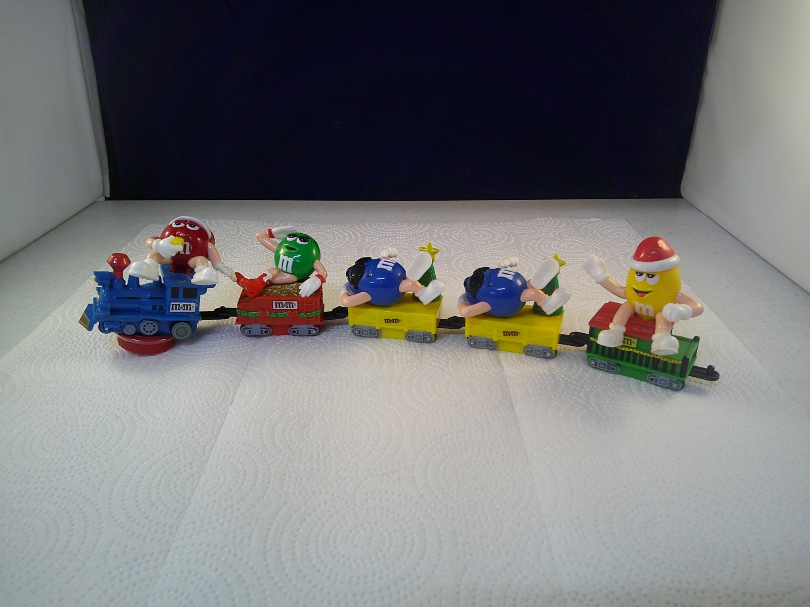 Lot Of 5 M&M's Train Christmas Ornament 2005 Mar Holiday Set Engine Candy
