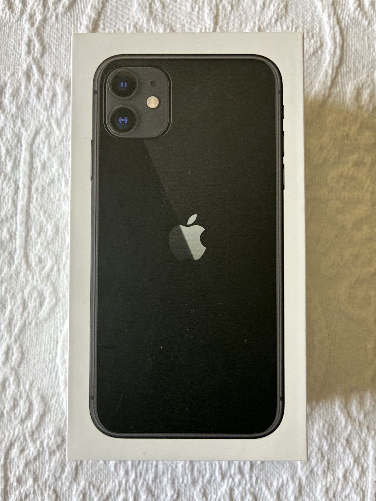 Apple iPhone 11 Retail BOX ONLY (White)