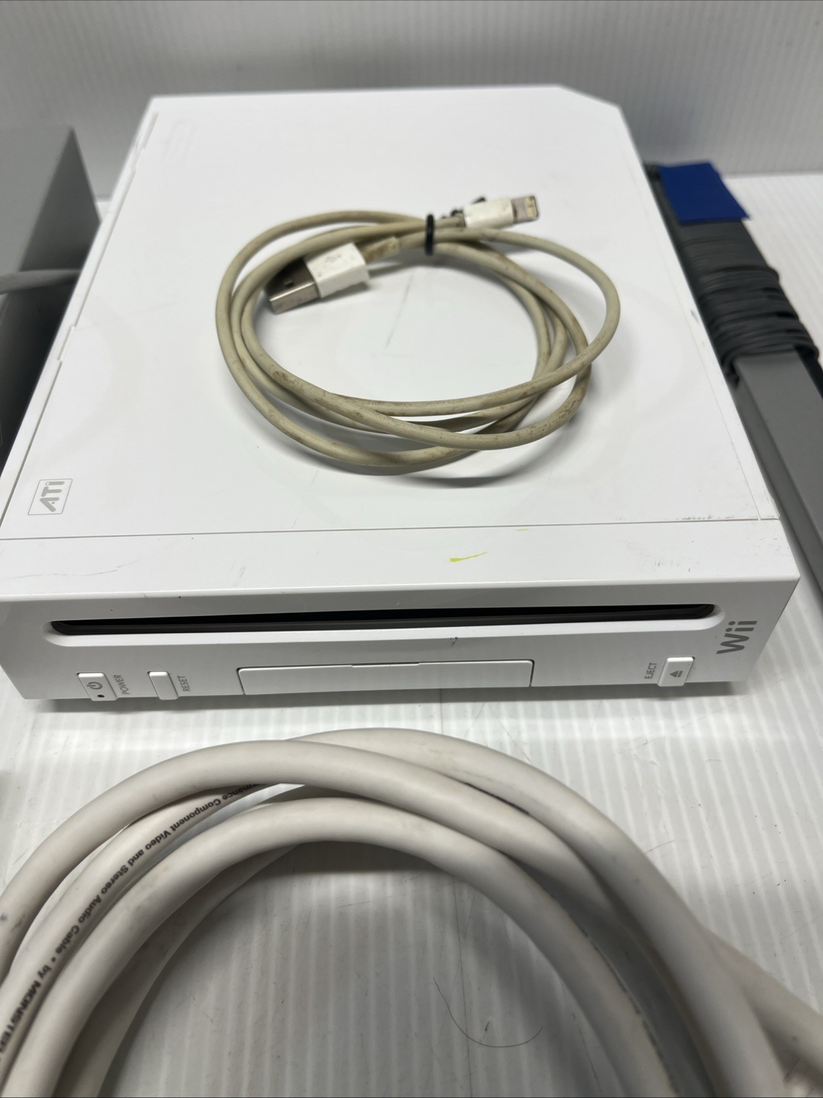 Nintendo Wii Console Bundle - RVL-001 3 Controllers AC Adapter Sensor Bar WORKS