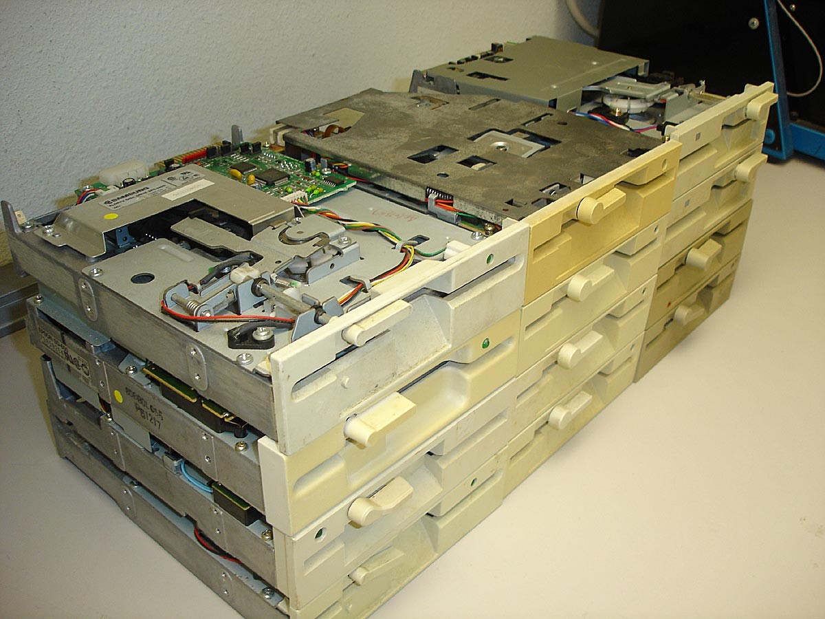 5.25" High Density HDD 1.2Mb Floppy Diskette Drive - Lot of 12 - Parts or Repair
