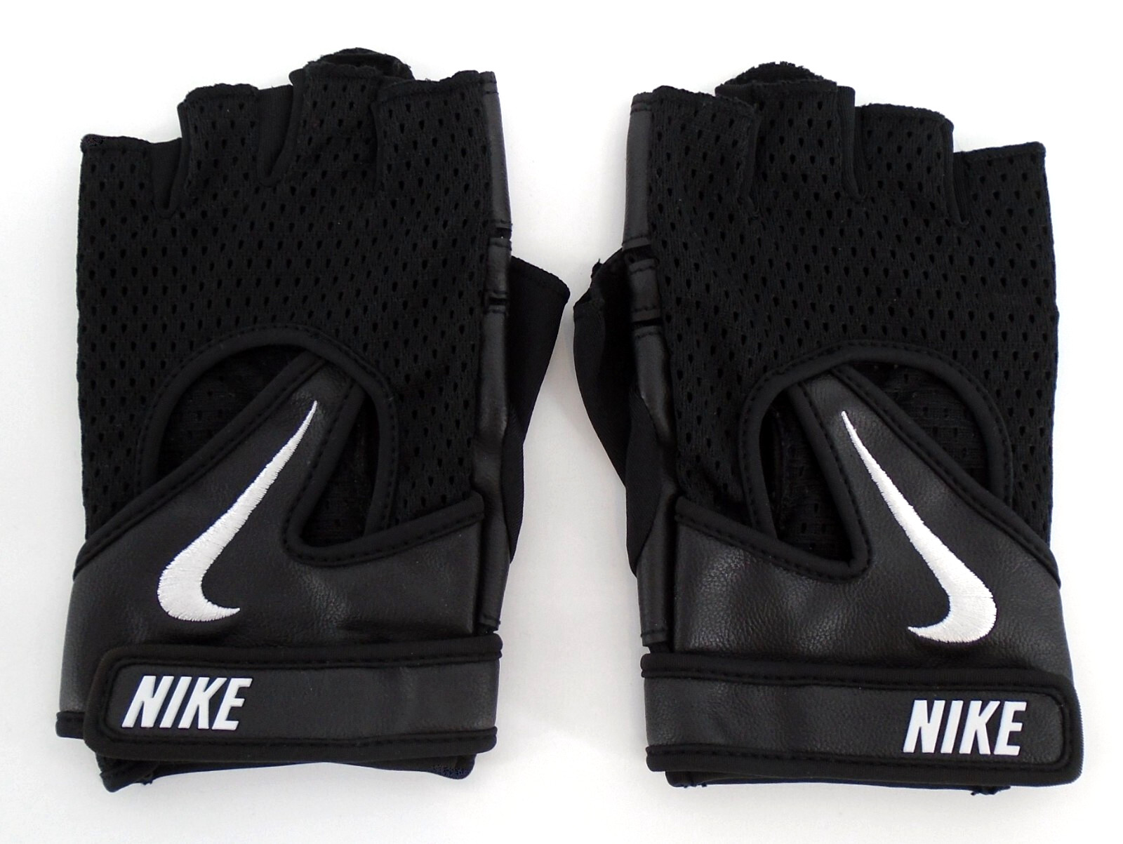 Nike Pro Elevate Training Gloves Women's Medium Black/White