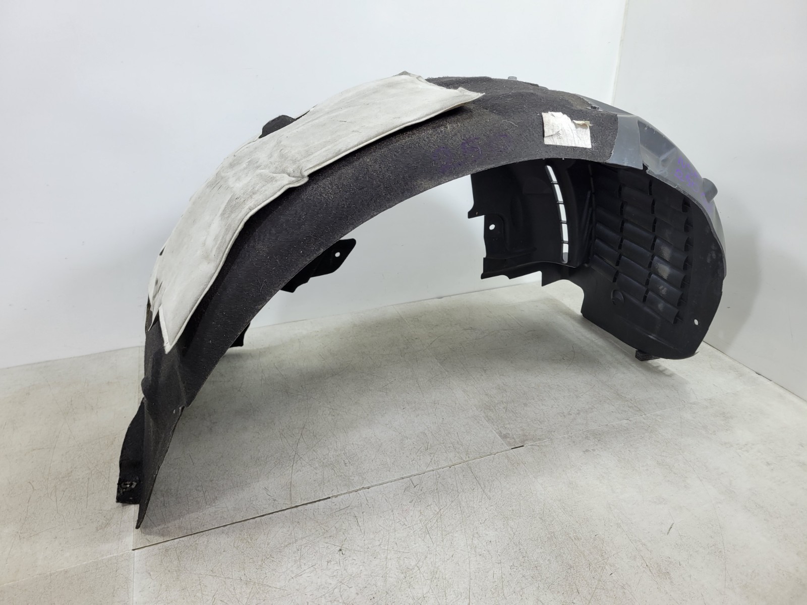 RANGE ROVER SPORT L494 13-18 OFFSIDE FRONT RIGHT WHEEL ARCH LINER