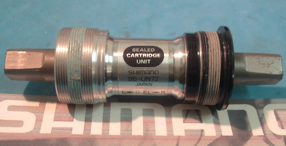 Shimano BB-UN72 68x127.5MM Road/MTB Sealed Cartridge Bottom Bracket- Near Mint+