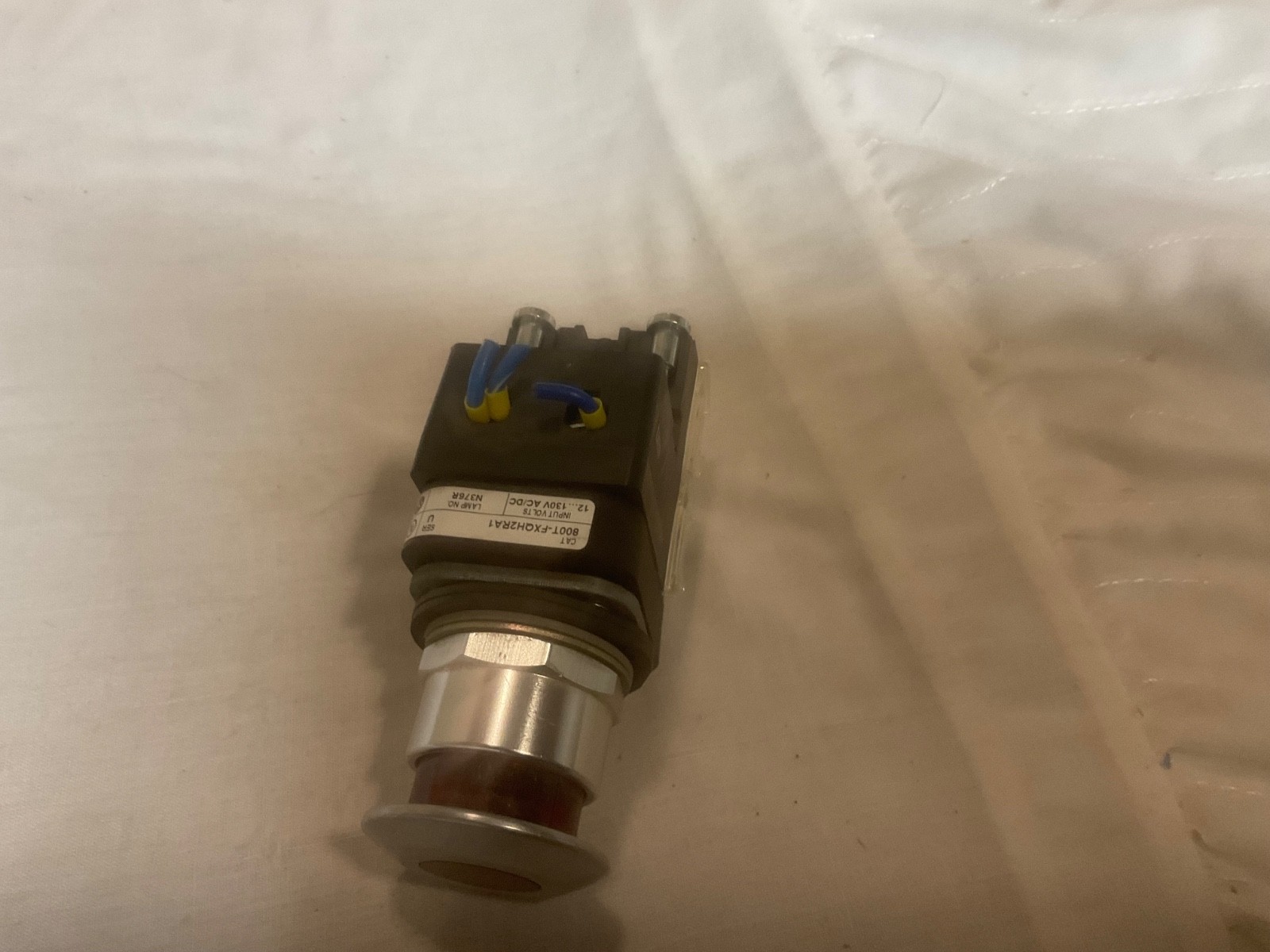 Allen Bradley 800T-FXQH2RA1 2 Position Maintained (Push/Pull) Red Mushroom LED