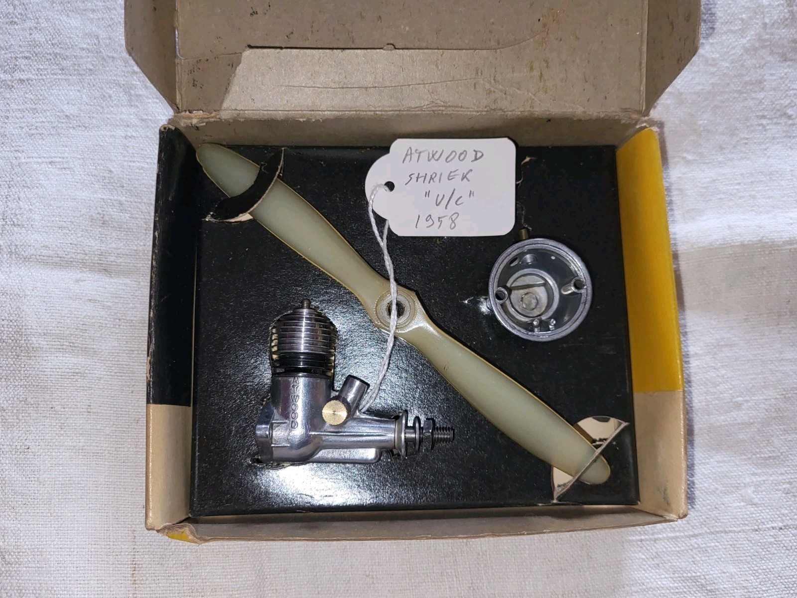 ULTRA RARE 1958 ATWOOD SHRIEK .051 V/C - NIB Complete Set-Metal Tank/Prop/Poster