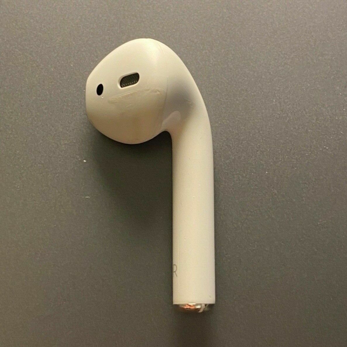 Apple AirPods 2nd Gen Replacement Earbud (Right Ear Only) A2032 - Fair Condition