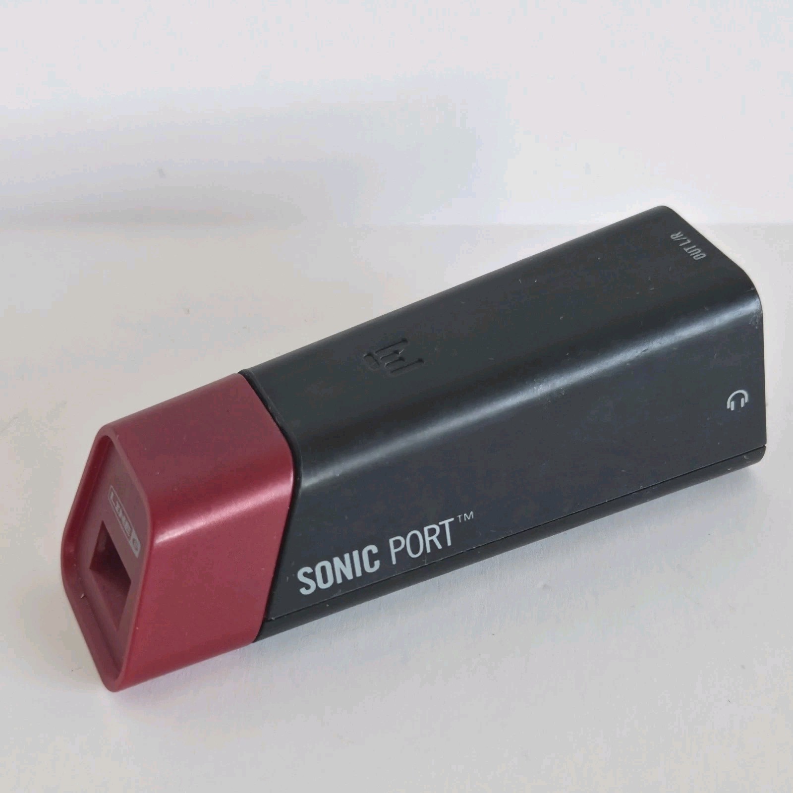 Line 6 Sonic Port Audio Interface For iPhone/iPad - PN: 59-00-0155 UNIT ONLY