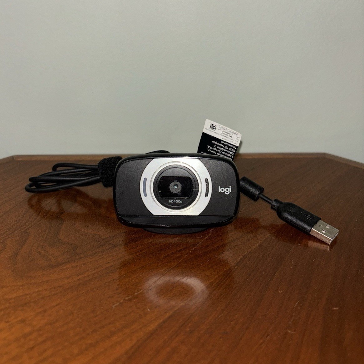 Logitech USB Webcam Full HD 1080p 1920 x 1080 Resolution Black Video Camera