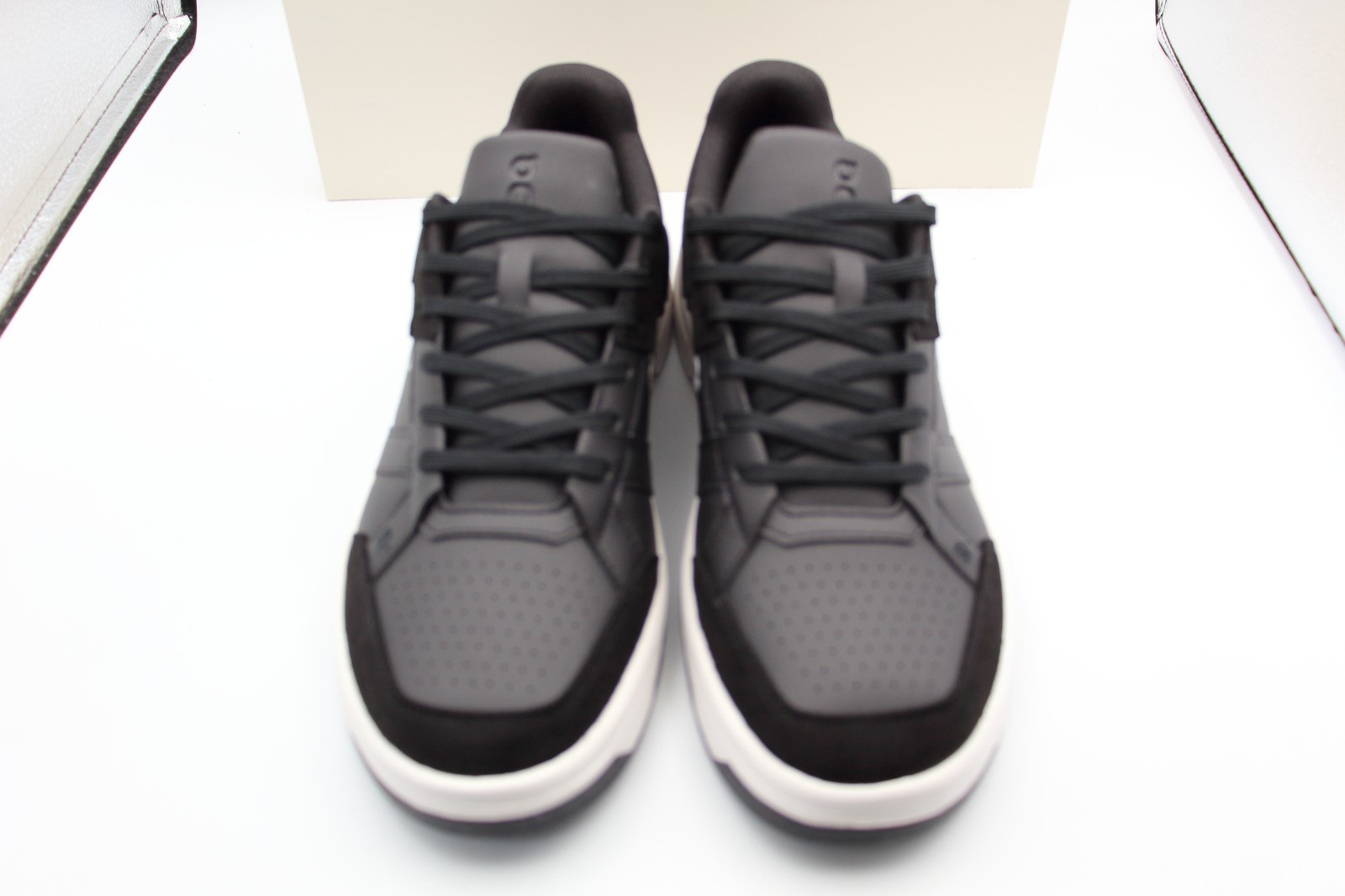 On Roger Clubhouse Black White Men's Sneakers 3MF10540299 New With Box