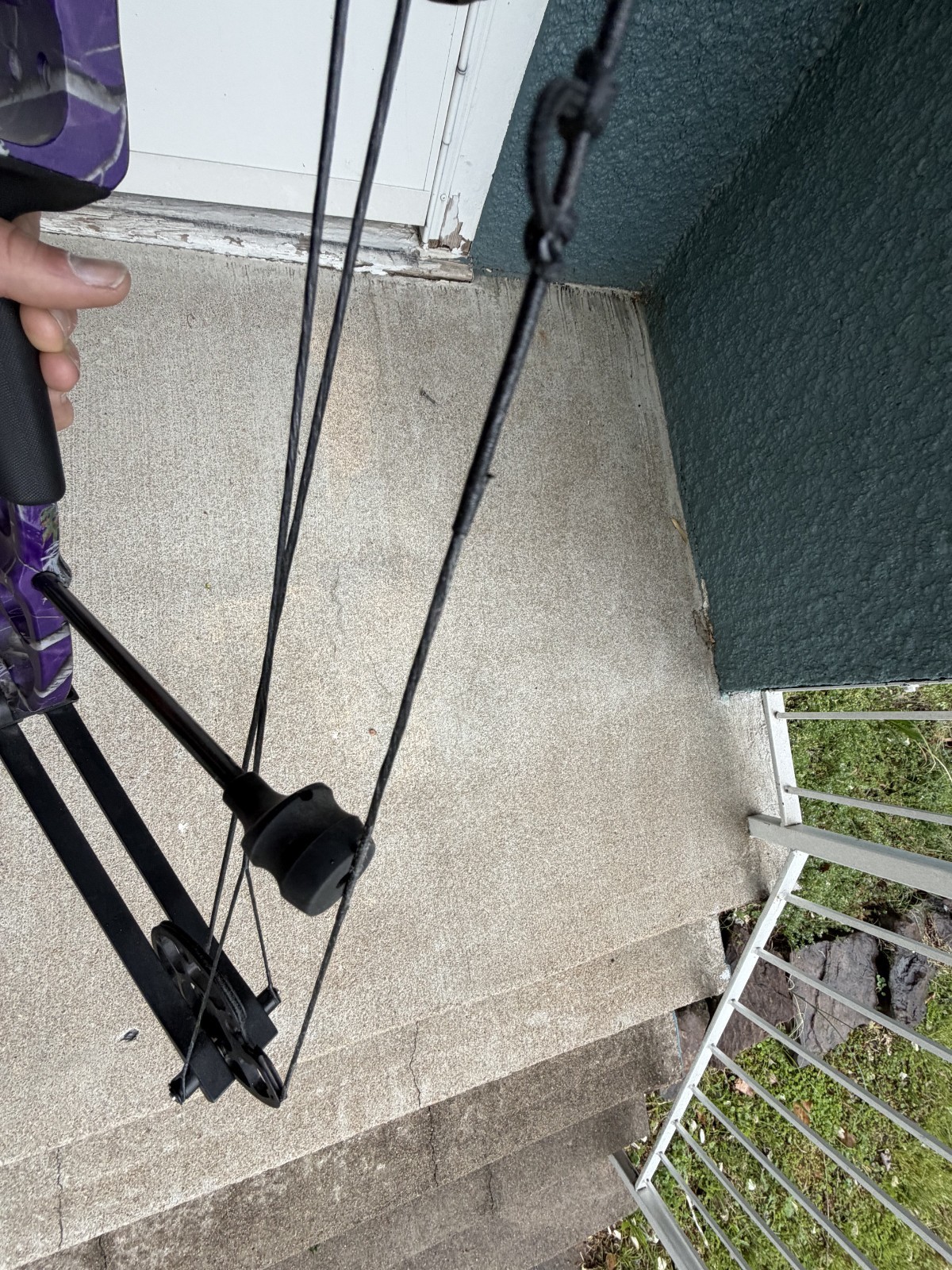 G5 Quest Radical youth compound bow (barely used)