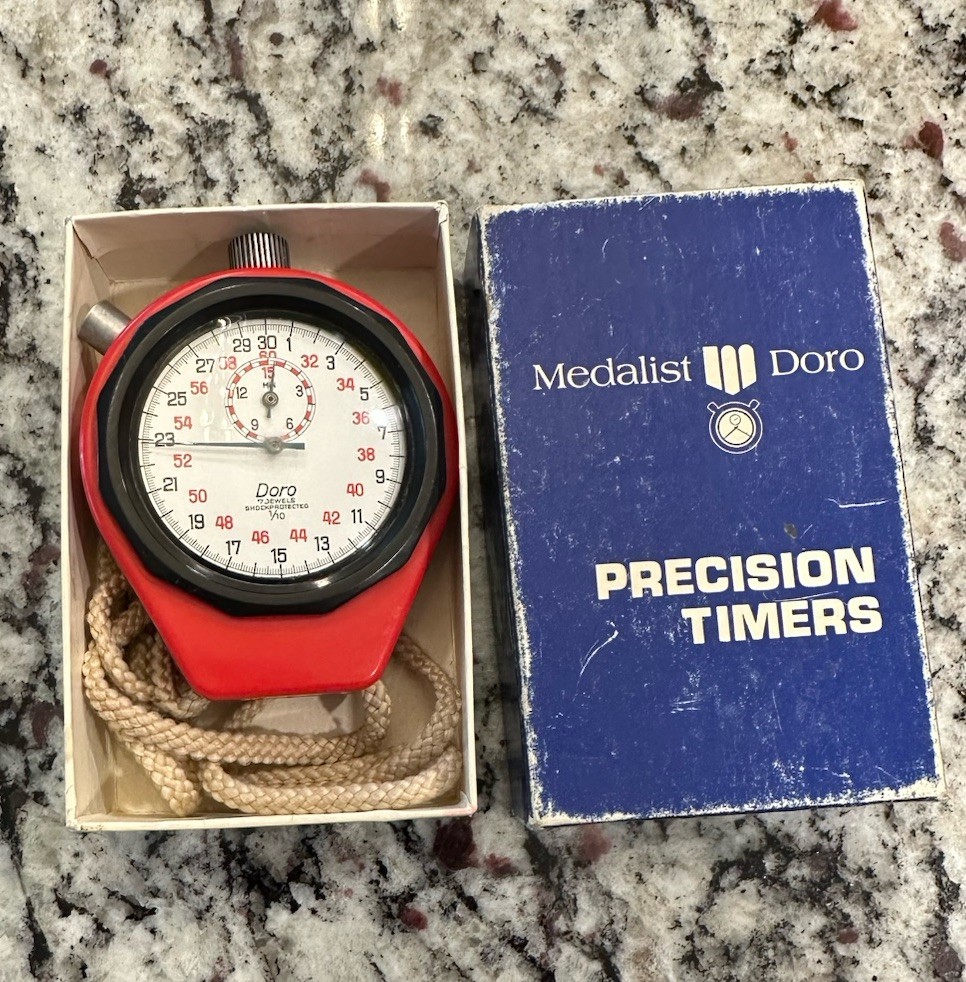 VINTAGE Medalist Doro  Shock Protected 1/10 Swiss Made Stopwatch W/ Original Box