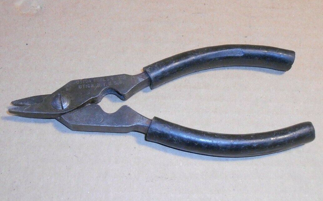 Vintage Utica Tools BX100 Electrician Pliers 7" Long Stamped S.P.A.C. Dated 1934