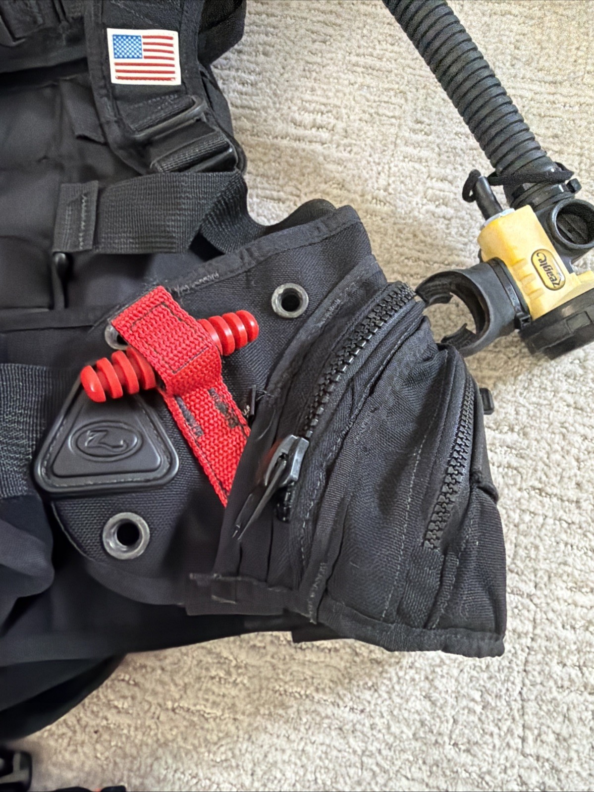 Zeagle Escape Large Diving BCD Buoyancy Vest w/ Attachments