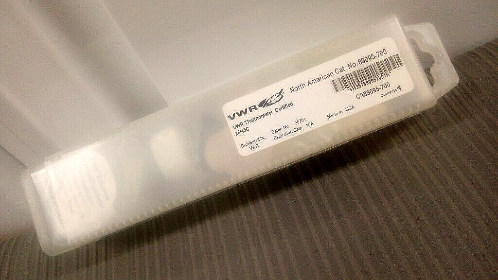VWR 89095-700 Certified Precision Traceable Incubator Thermometer 25/45C Organic