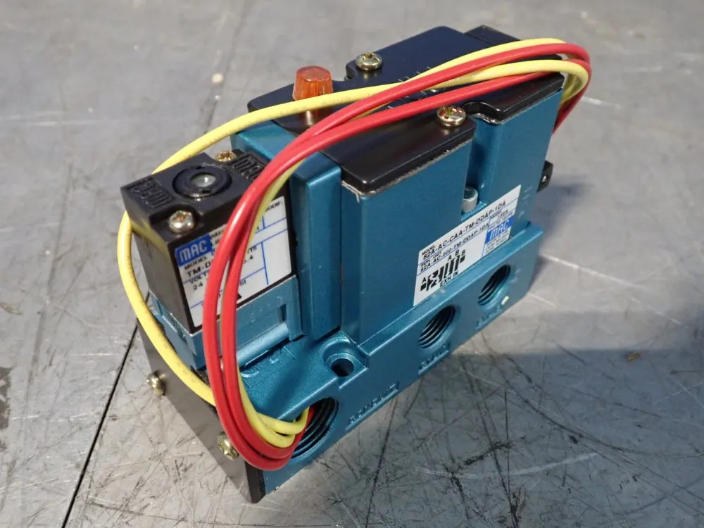 MAC SOLENOID VALVE 82A-AC-CAA-TM-DDAP-1DA