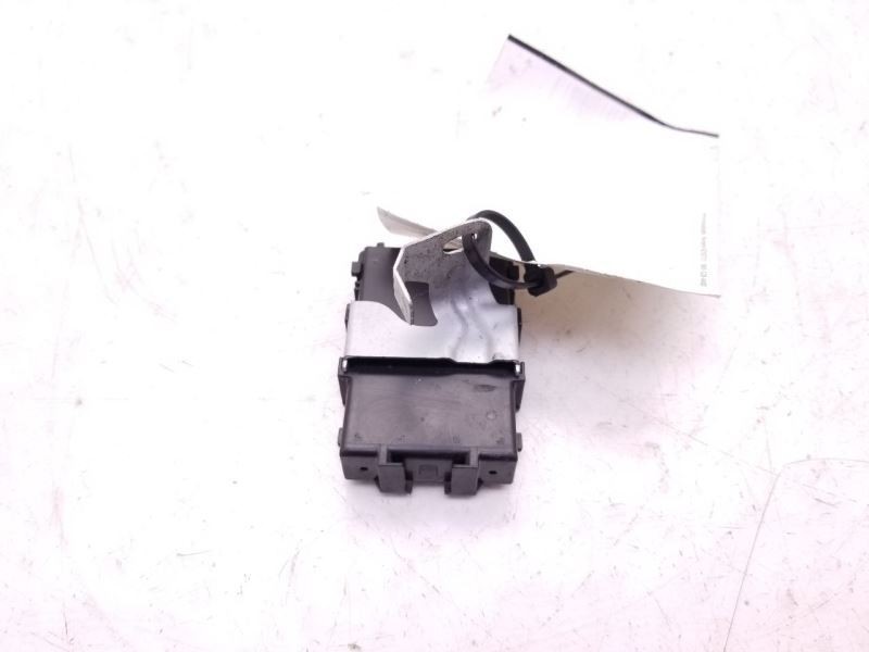 17-19 TOYOTA COROLLA NETWORK GATEWAY CONTROL MODULE ECM ASSEMBLY