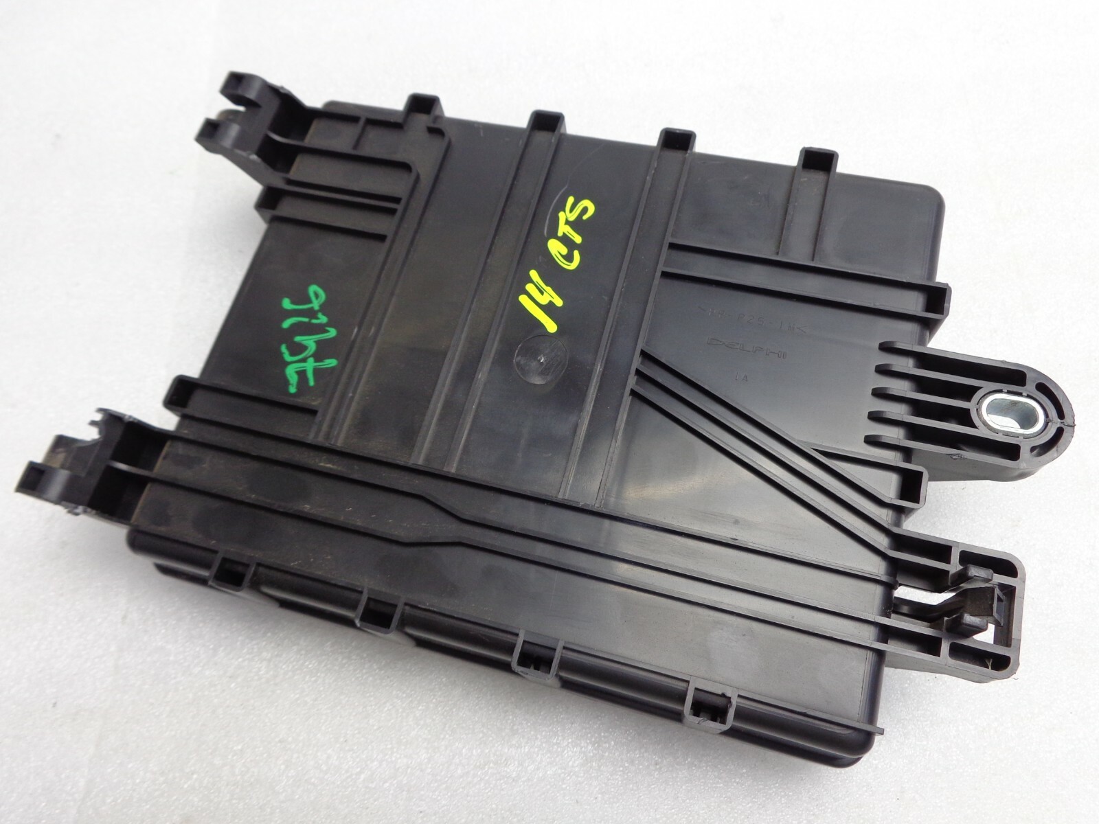 2014-2018 Cadillac CTS ATS Electrical Multi Function Fuse Box 23134073 OEM #29A