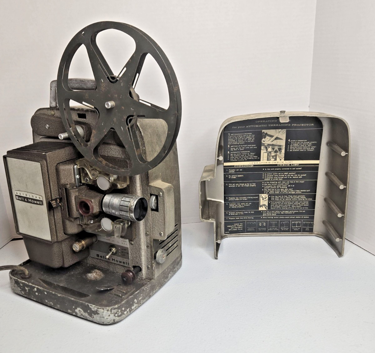 Bell & Howell Vintage 8mm Projector 255 AS