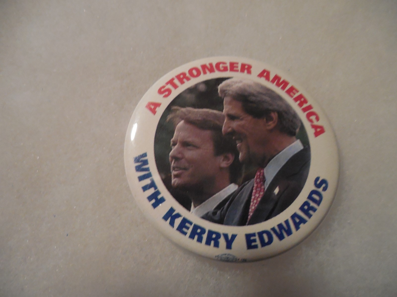 Presidential Pin Back Campaign Button President John Kerry Edwards Candidate