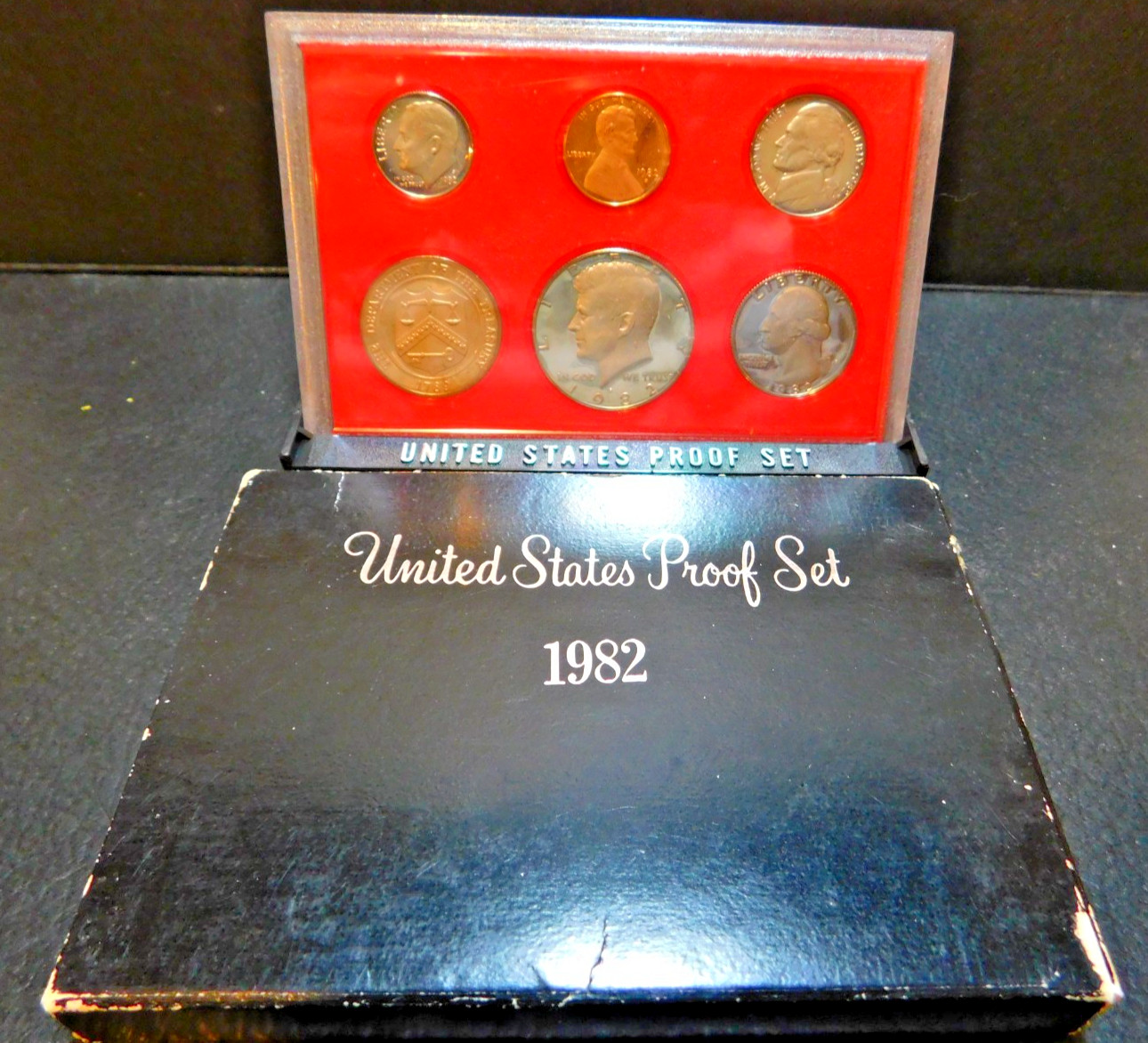 United States Proof Set 1982S Sealed in Plastic and in Orig. Sleeve See Photos