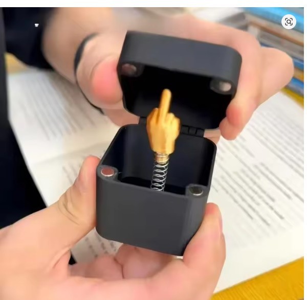 Pop-Up Middle Finger Gift Box Funny Novelty Prank Desk Decor
