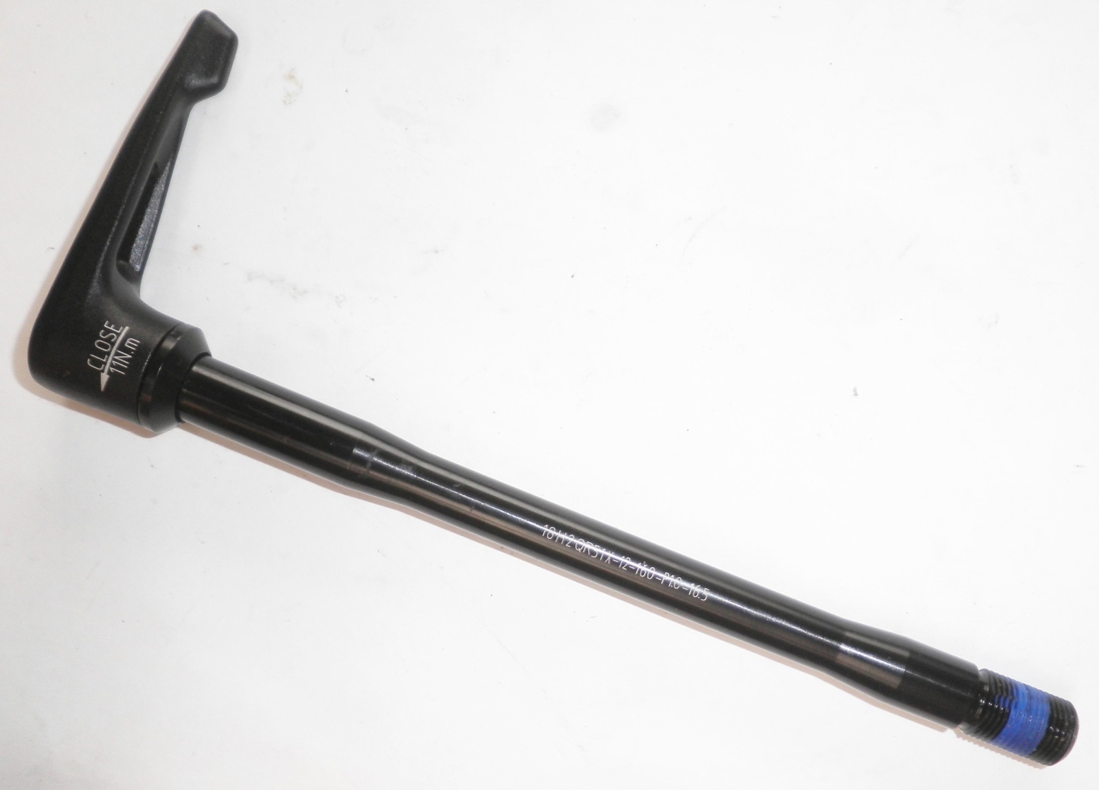 BLACK 12X160mm BICYCLE SKEWER THRU AXLE BIKE PARTS 391-1