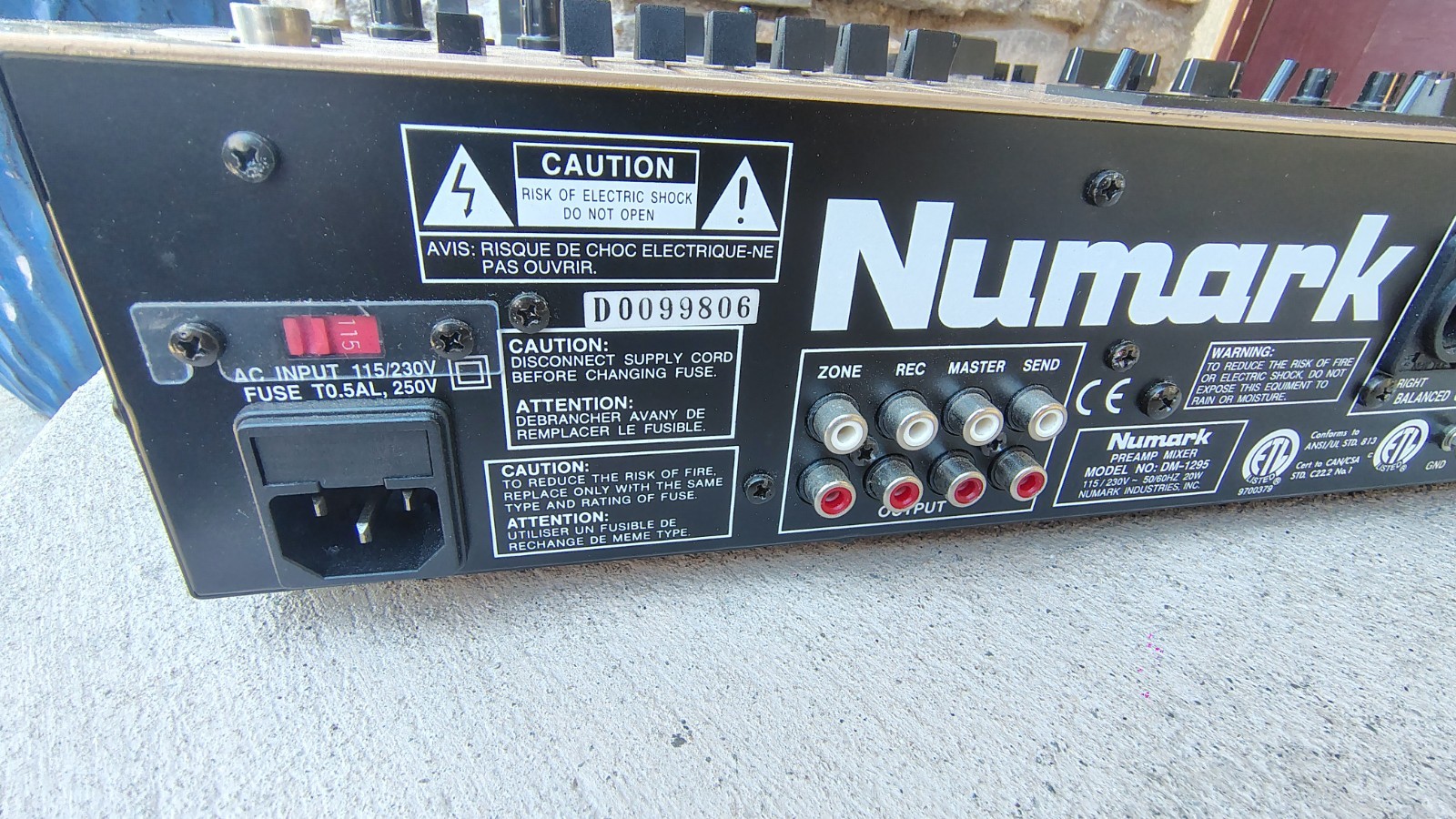 Numark DM1295 4-Channel Rackmount DJ Mixer Digital Sampling With Mic And Light