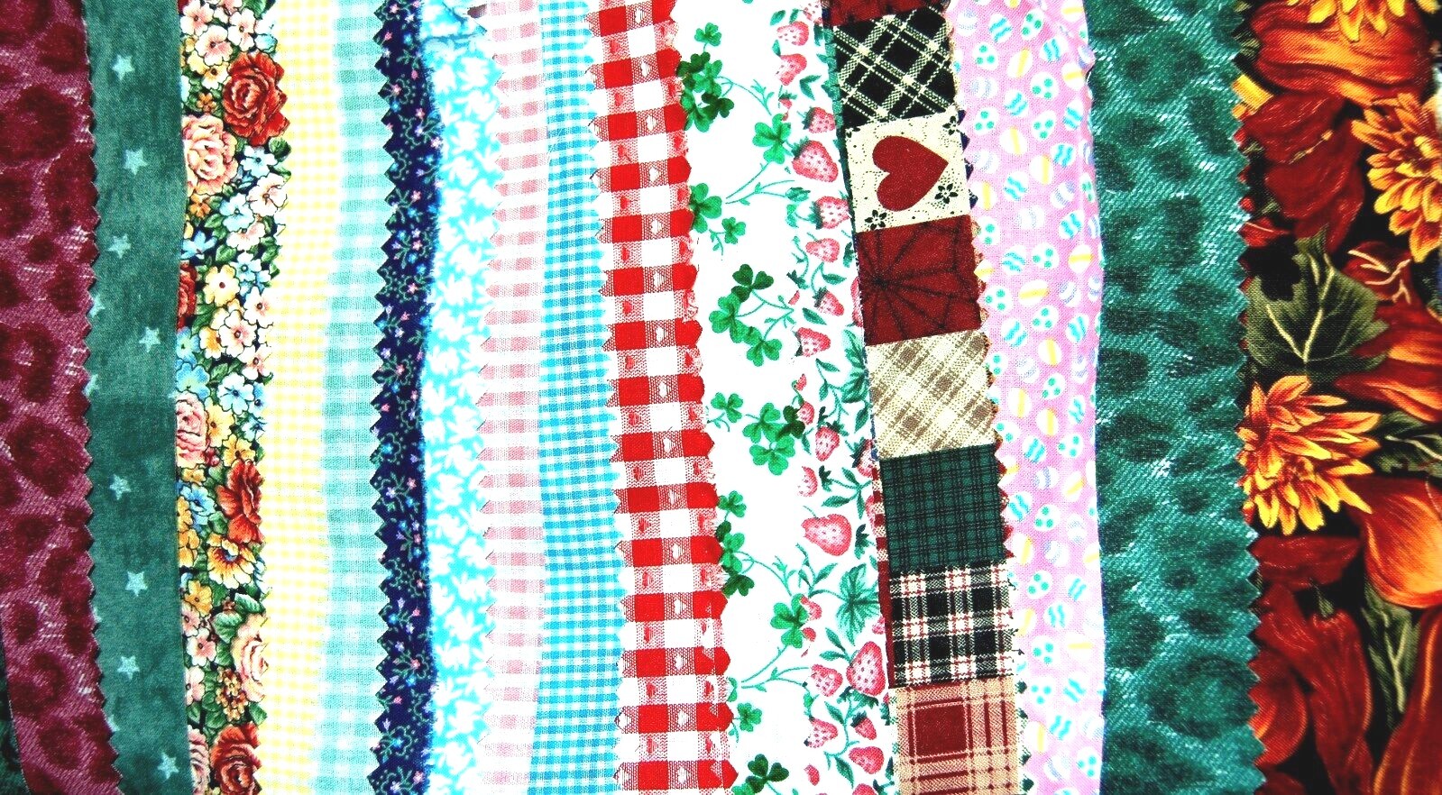 Lot/2 FABRIC STRIPS SCRAPS FOR QUILTING SEASONAL GINGHAM CALICO PRINTS PLAIDS