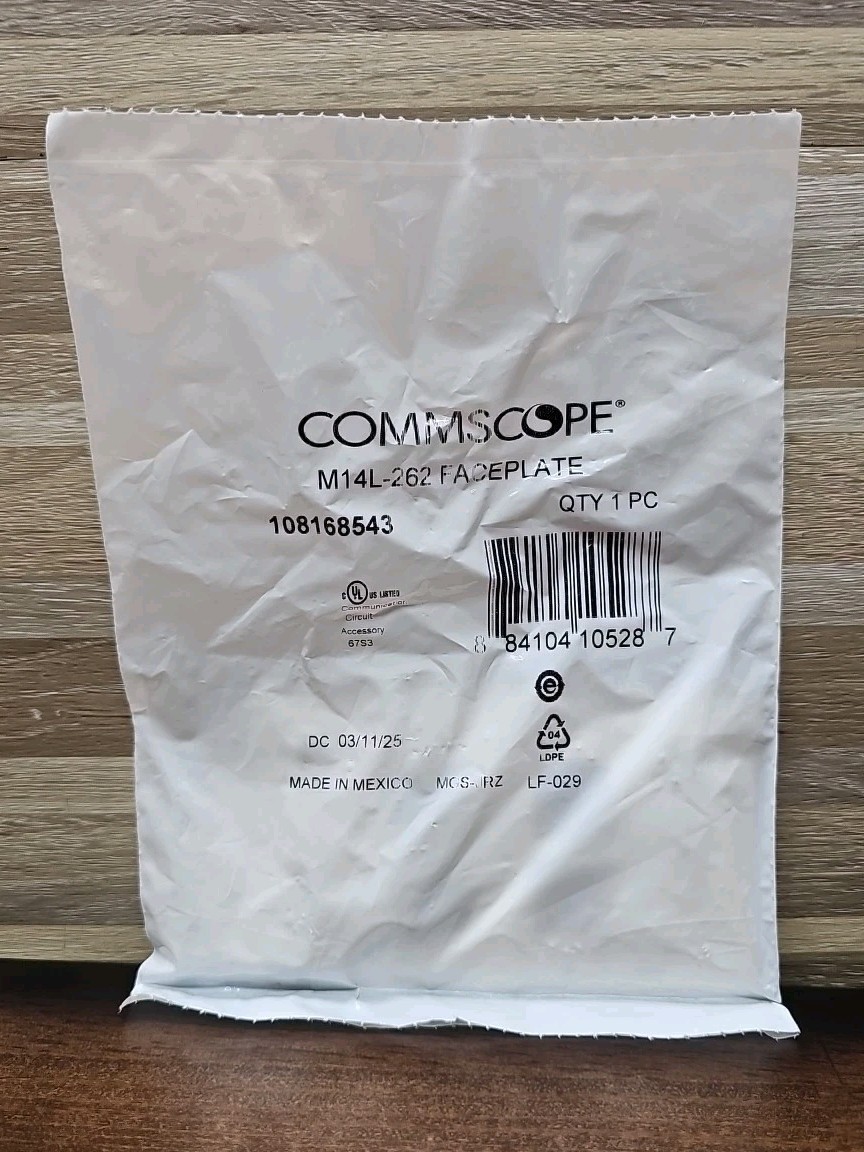 CommScope M14L-262 White Faceplate 4-Port