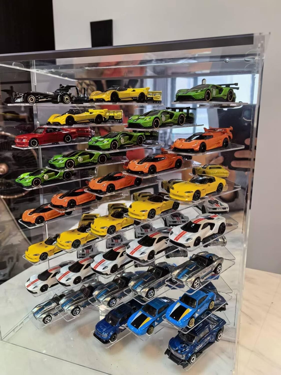 Car Display Case 33 Pc Acrylic LED Light Mirrored Wheels Model 1/64 Diecast Rack