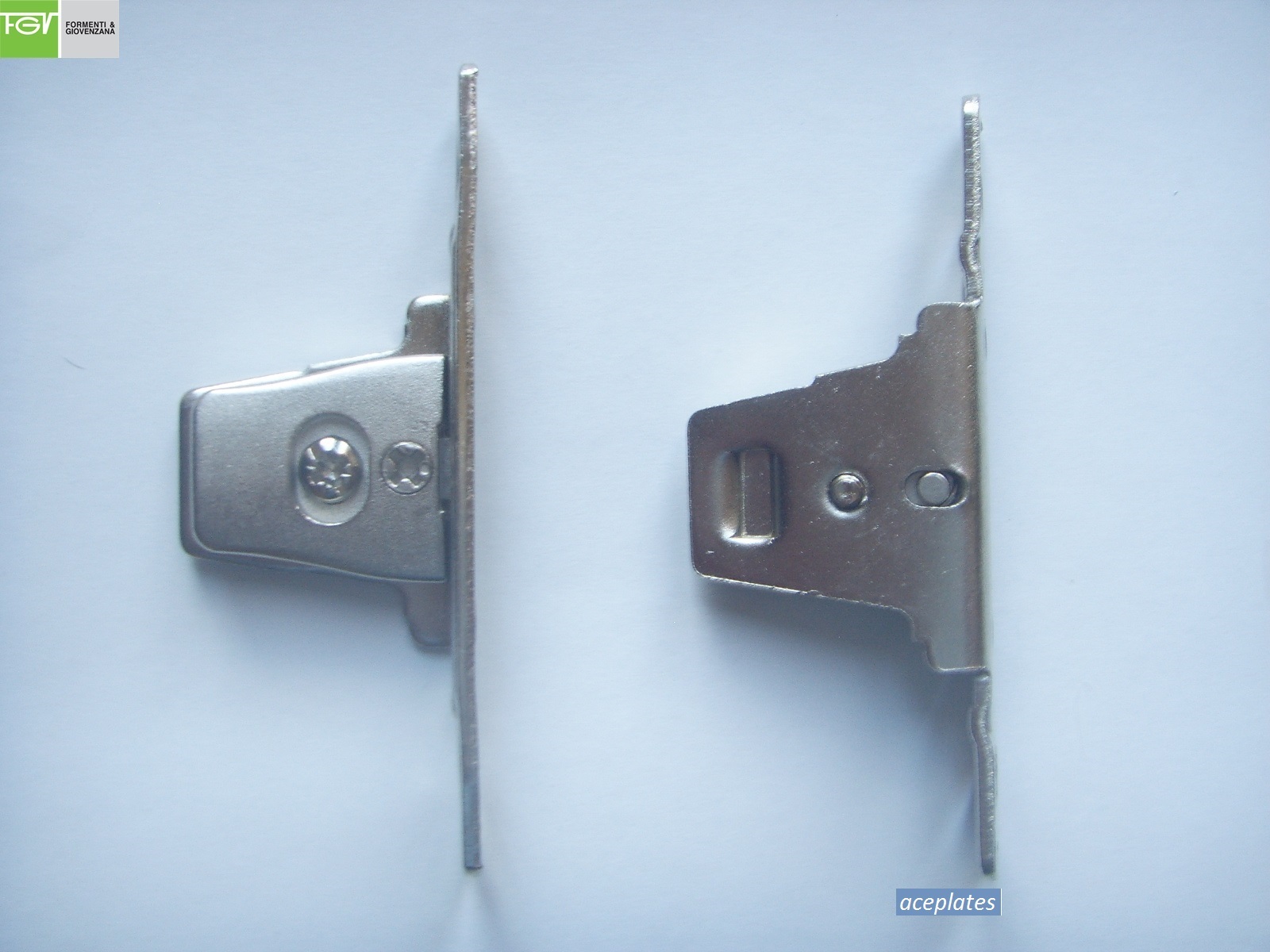 Kitchen Drawer Front Fixing Brackets used by Howdens /MFI /Ikea / B&Q / Wren etc
