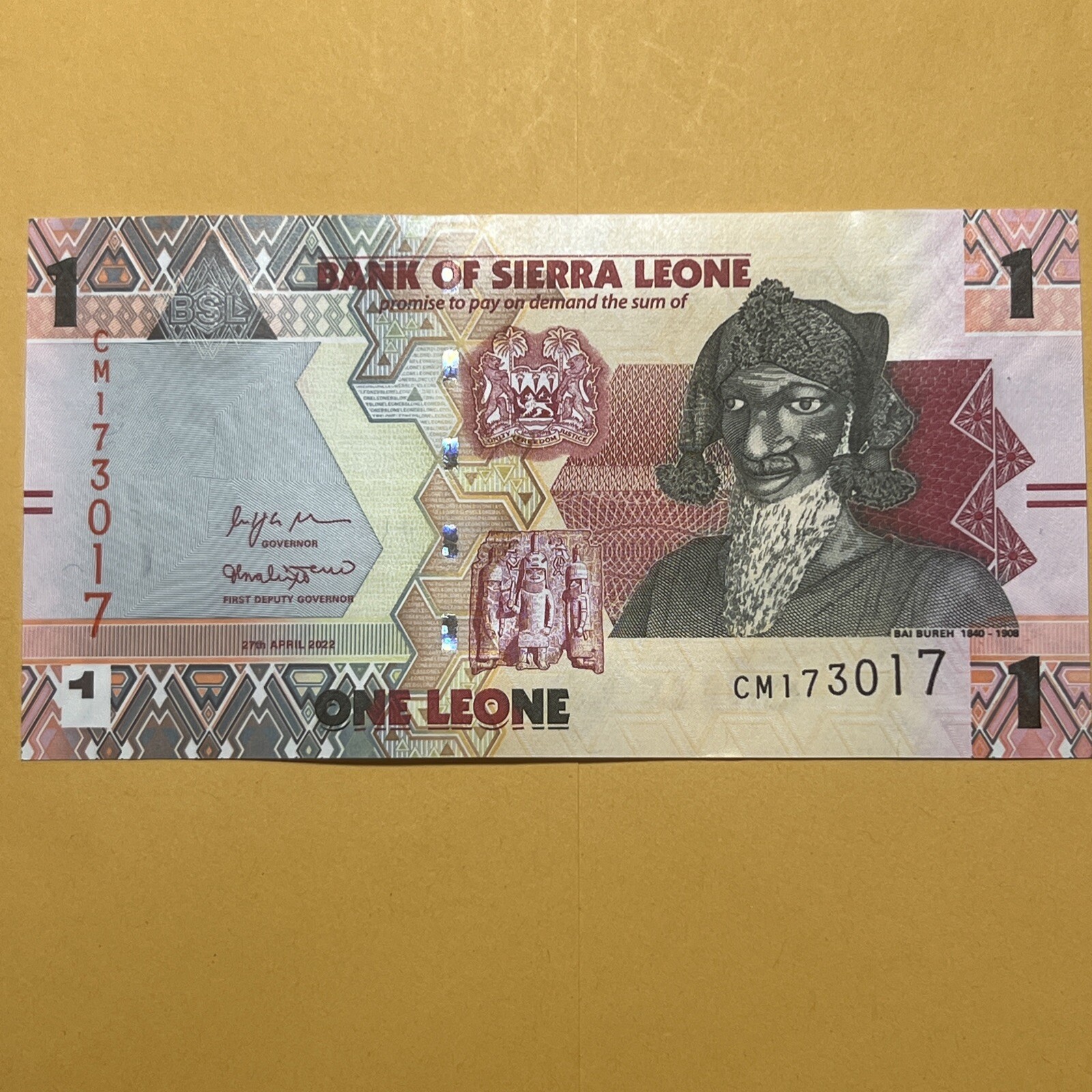 Sierra Leone One Leone Uncirculated Paper Money - New Issue in 2022 - Small size