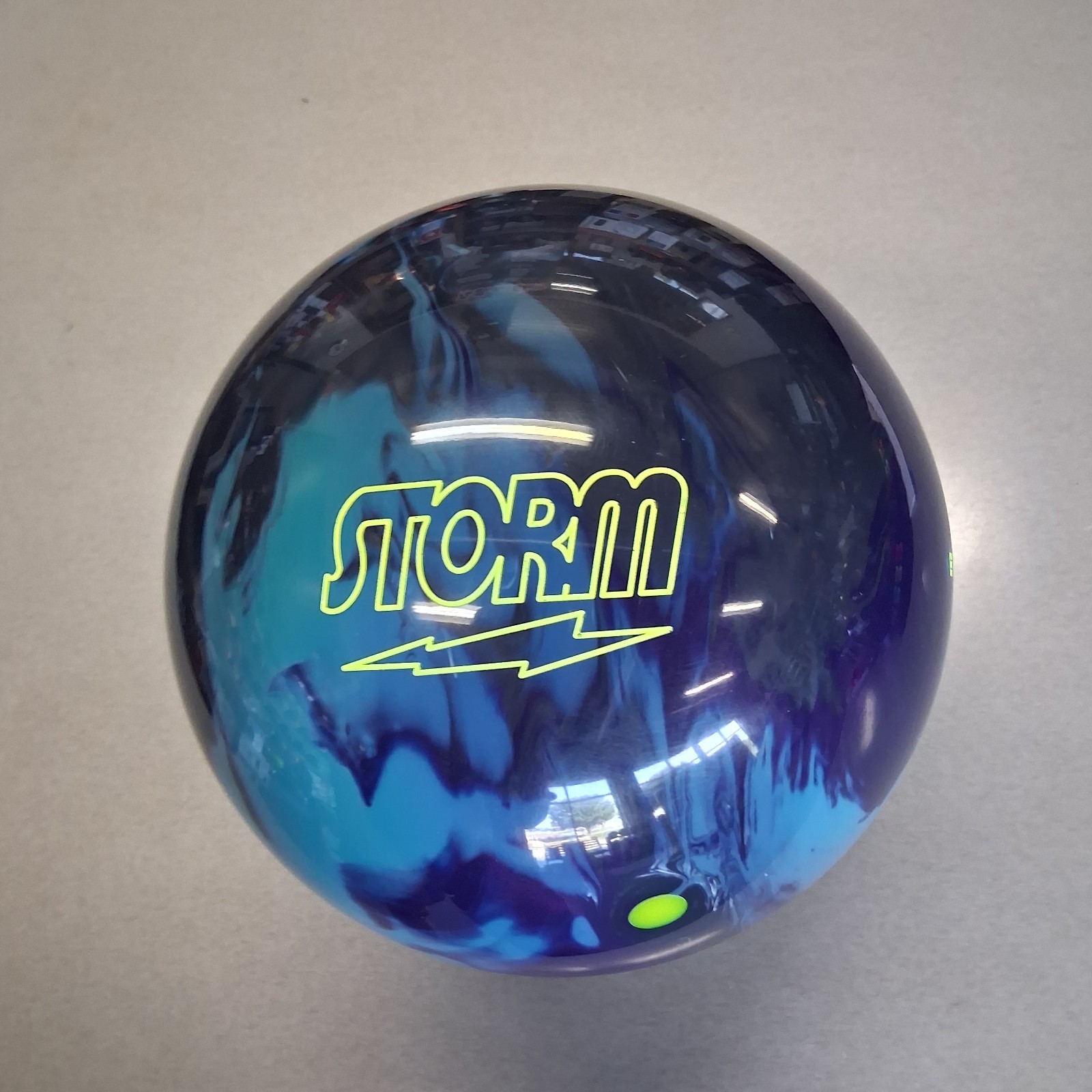 Storm Journey bowling ball 15 LB. 1ST QUAL new ball in the box #010