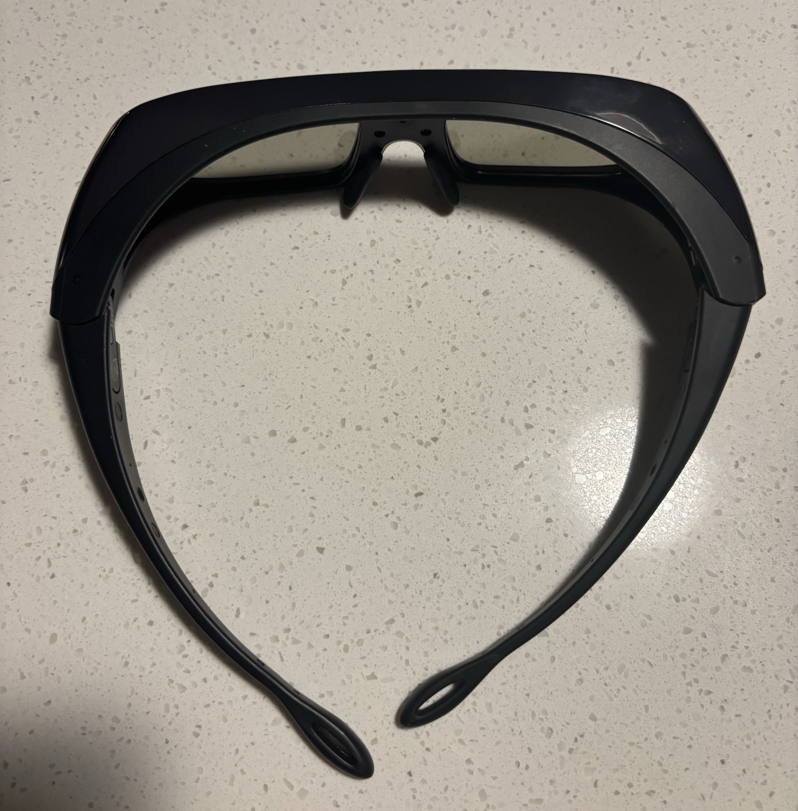 Sony TDG-BR100 3D active glasses, designed for use w Sony 3D TVs Model TDG-BR100