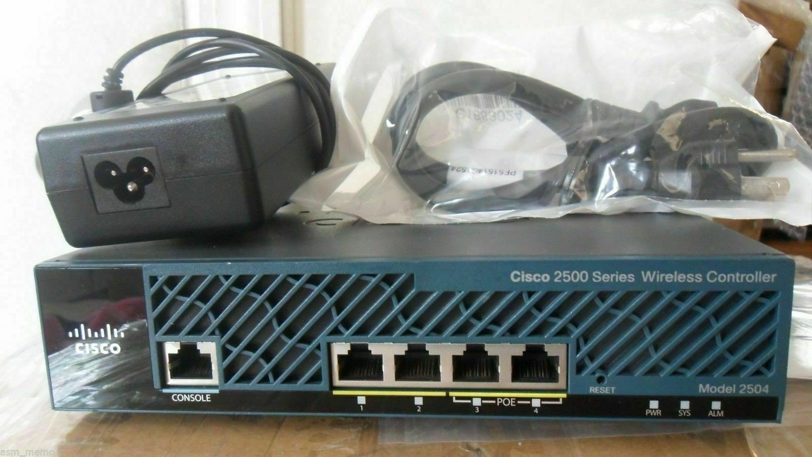 CISCO AIR-CT2504-5-K9 Wireless Controller 5 AP AIR-CT2504-K9 w/ ADAPTER
