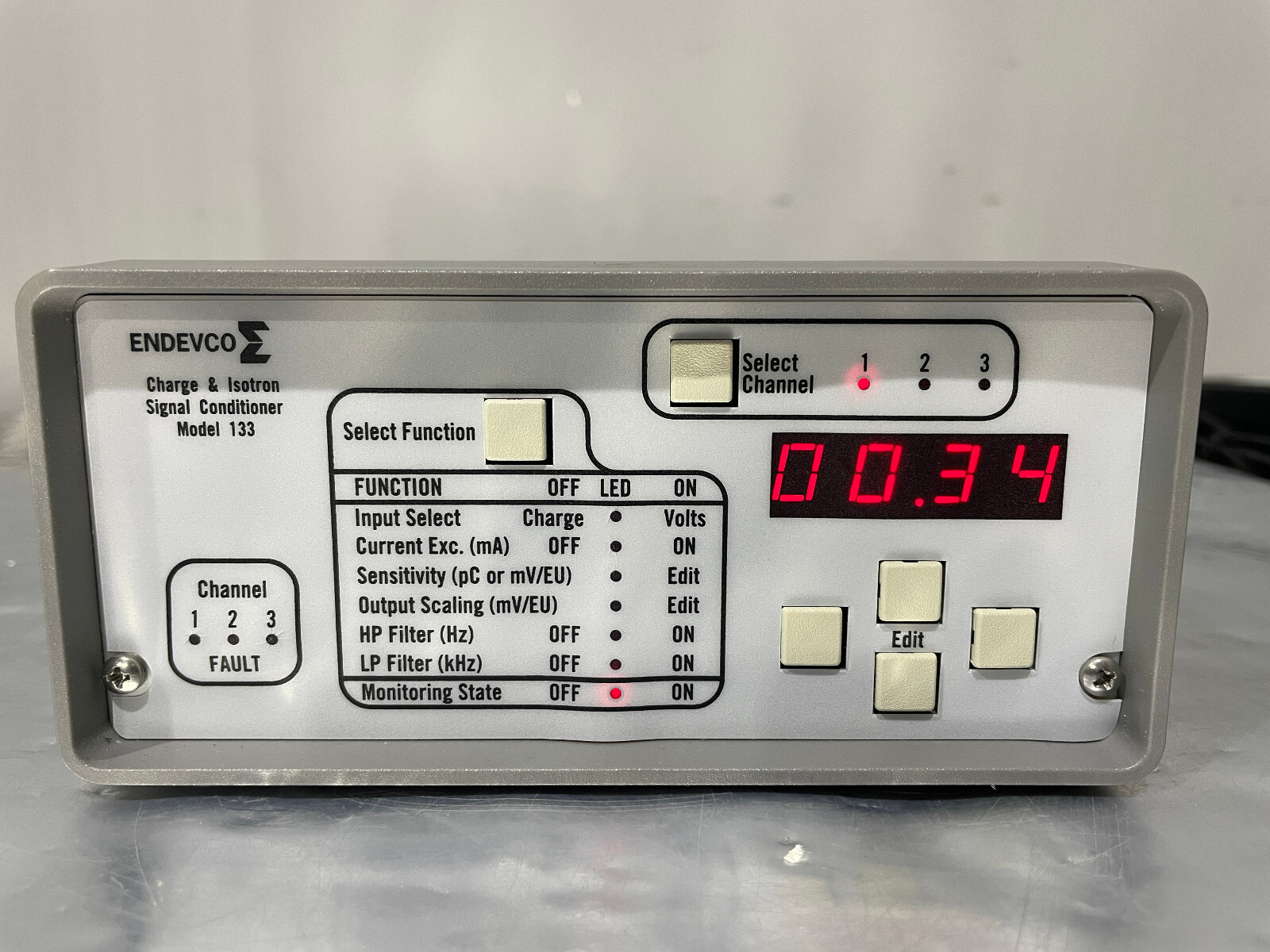 Endevco Model 133 Charge & Isotron Signal Conditioner