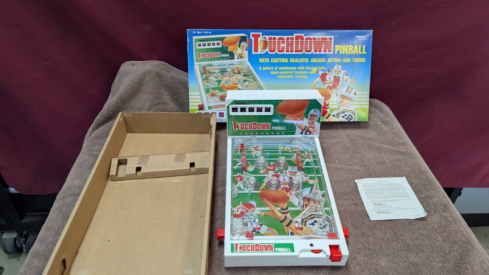 Vintage Tiger Electronics Touchdown Football Pinball Machine 7-923