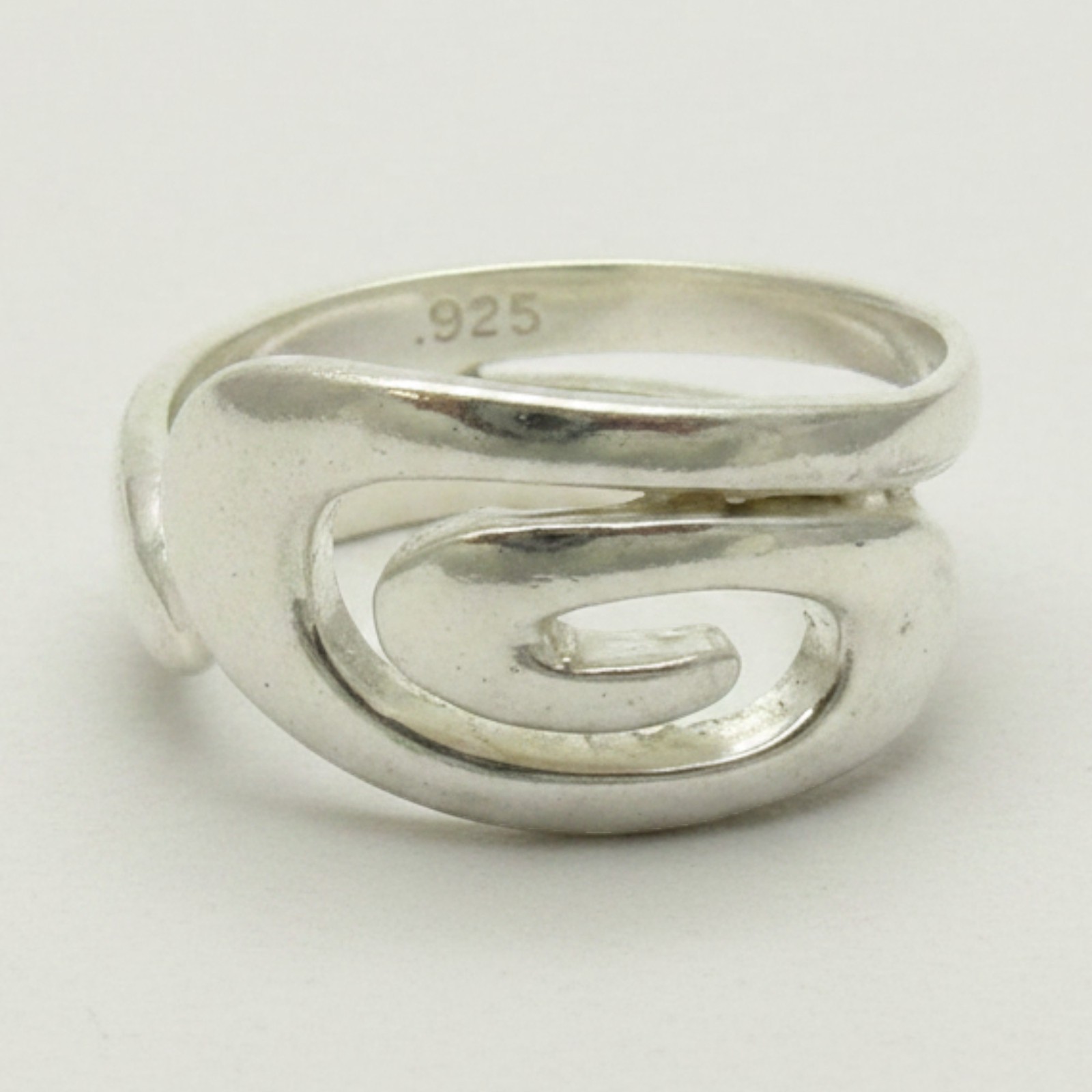 Stylish Sterling Silver Ring Hallmarked Solid 925 Spiral Handmade Empress