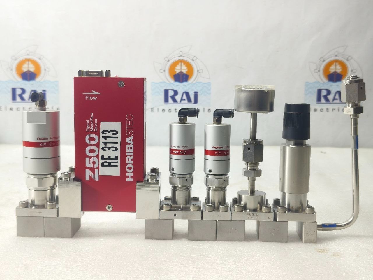 HORIBASTEC SEC-Z512MX DIGITAL MASS FLOW CONTROLLER FLOW RATE 1 SLM FREE SHIP