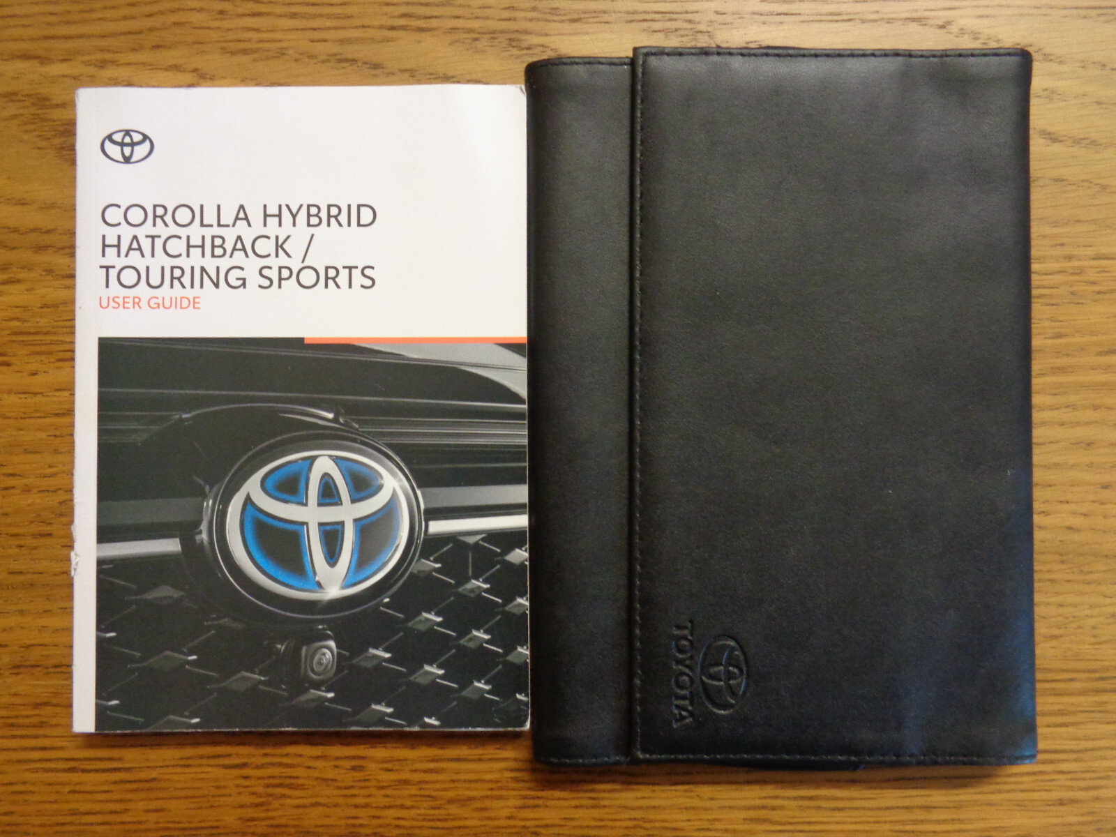 Toyota Corolla Hybrid Owners Handbook/Manual and Pack 13-17