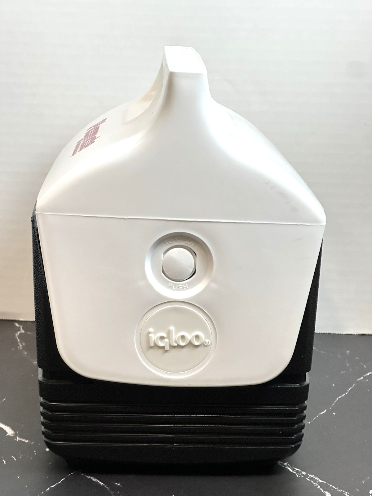 Igloo Playmate Mini Cooler 4 Quart 6 Can Black/White Push Button Lunchbox